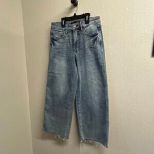 Judy Blue Mid-Rise Tummy Control Raw Hem Wide Leg Crop light wash Jean Sz 5/27